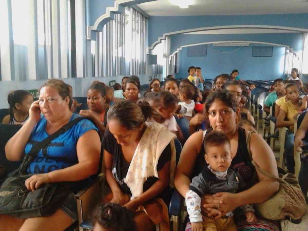 Machala 12 2015 Waiting In Chapel For Rescreening